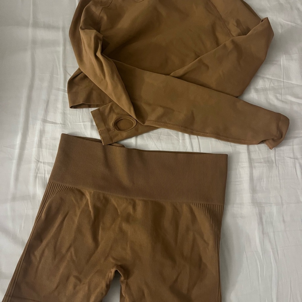 Women's Tan Activewear Set - Picture 7 of 8